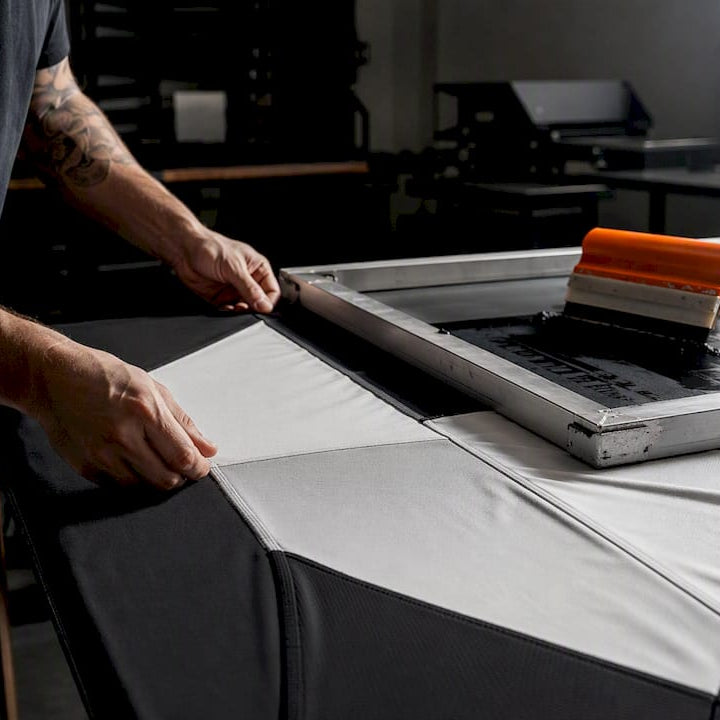 Artwork aligned around a jersey seam